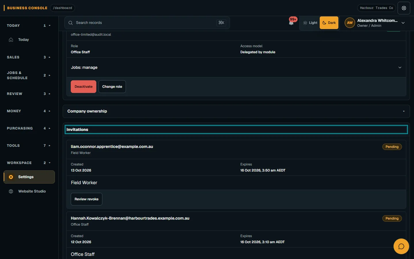 Invite the team and manage permissions: Check invitations and departures on desktop